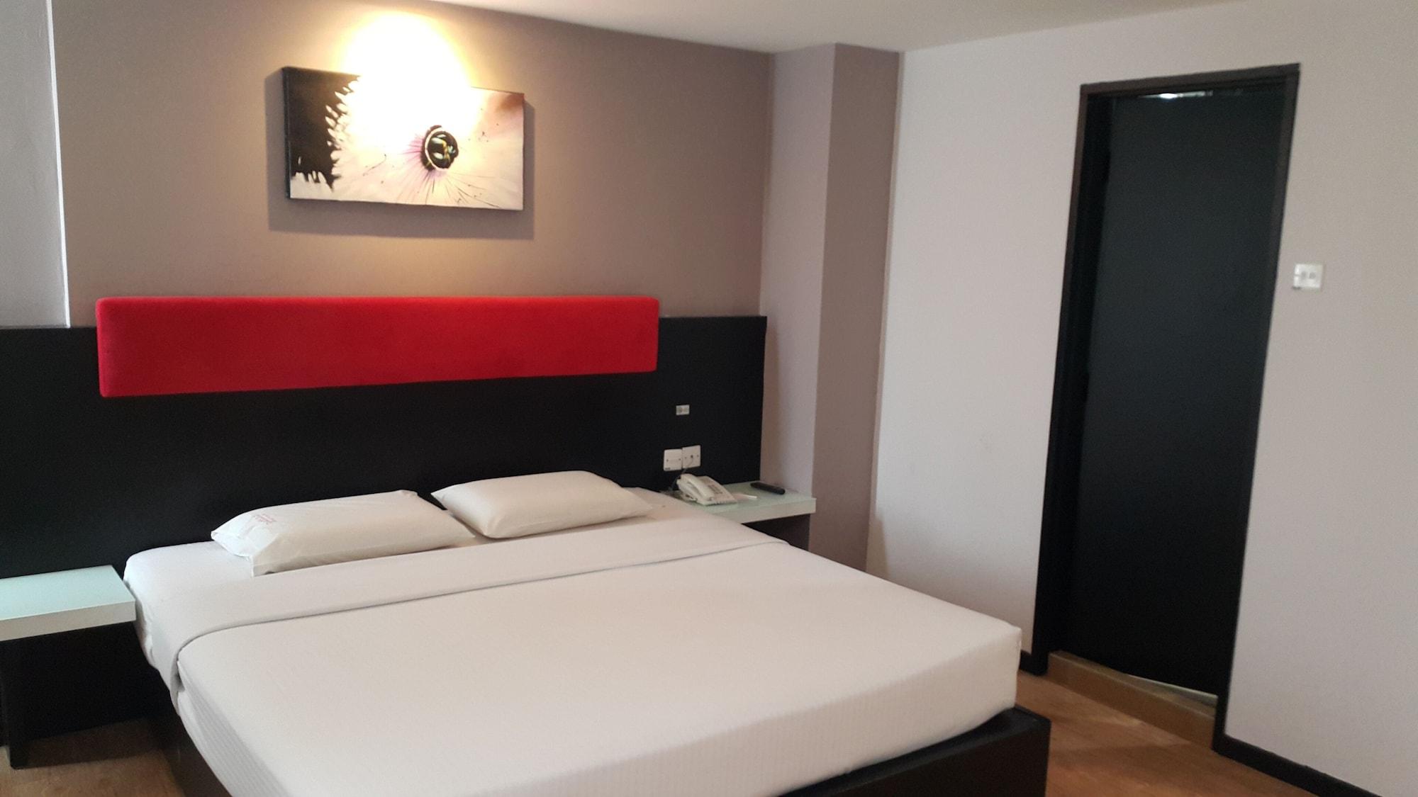 Red Rock Penang 3*